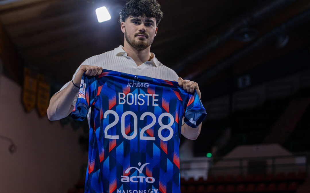 Axel Boiste signe son premier contrat professionnel avec le LH